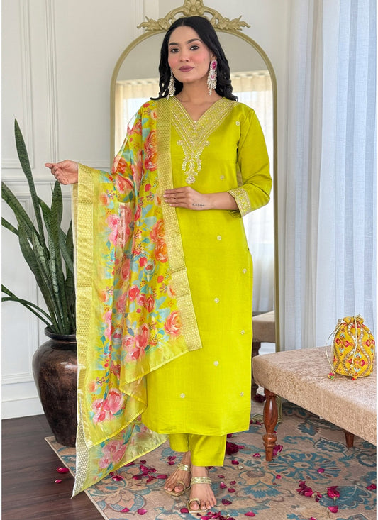Embroidered Chanderi Green Salwar Suit T6028
