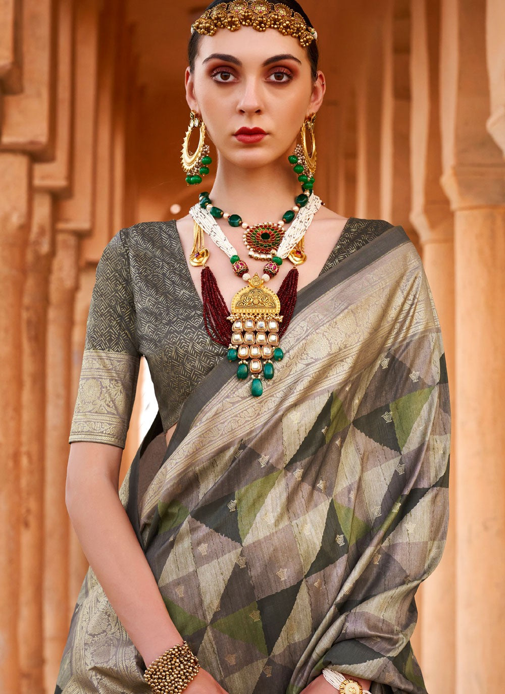 Classic Foliage Prints Viscose Saree - S8919
