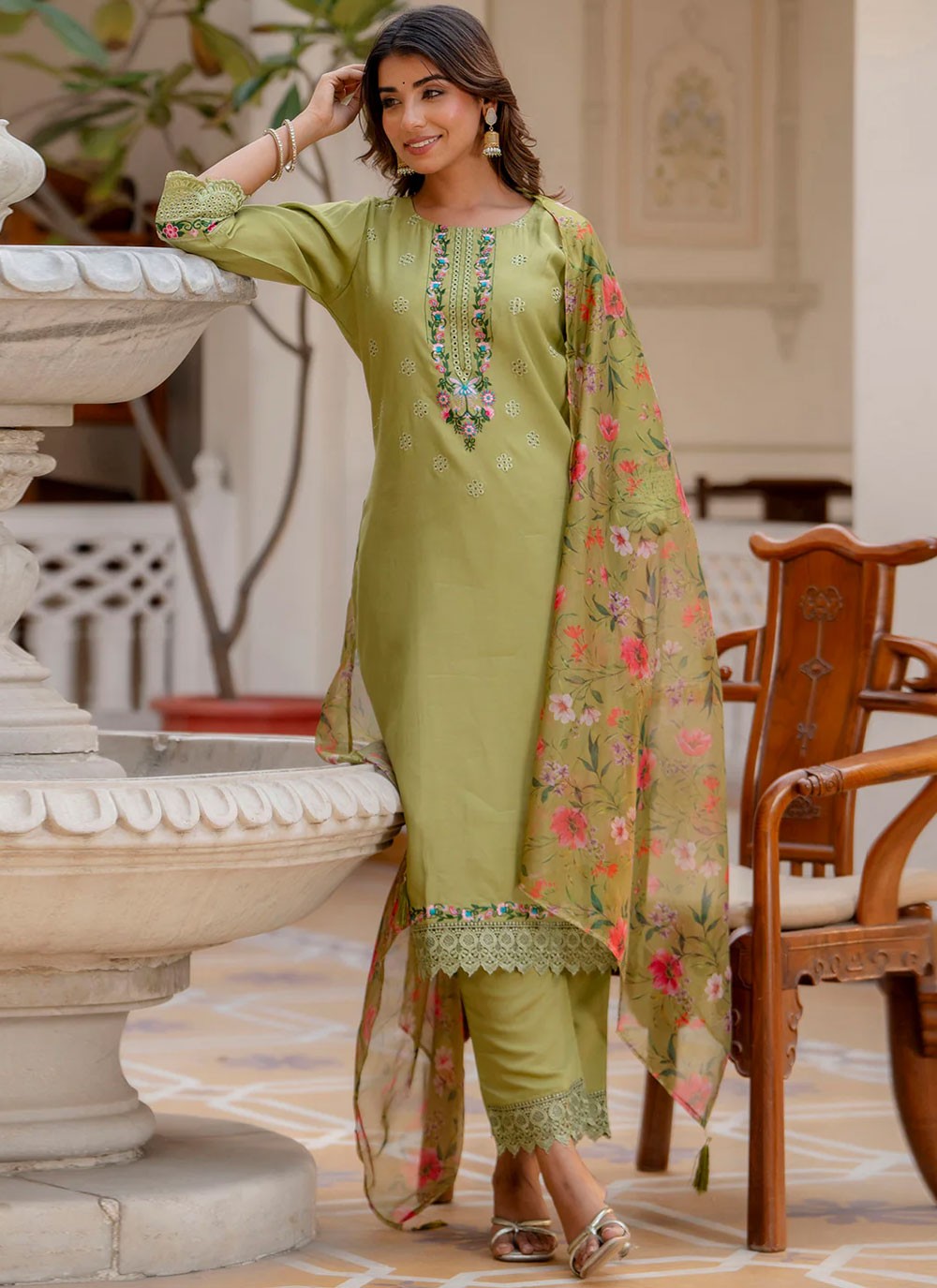 Embroidered Silk Green Salwar Suit T6137