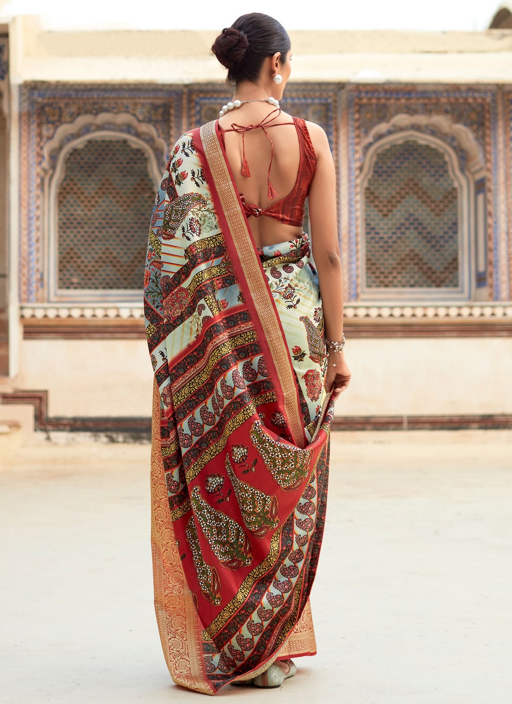 Classic Printed Viscose Saree - S5167