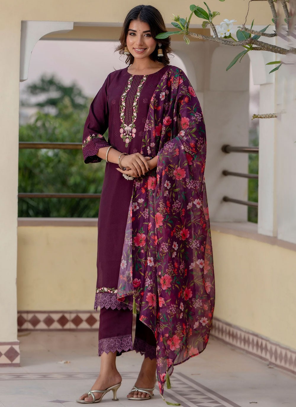 Embroidered Silk Purple Salwar Suit T6139