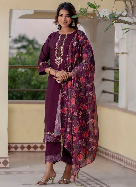 Embroidered Silk Purple Salwar Suit T6139