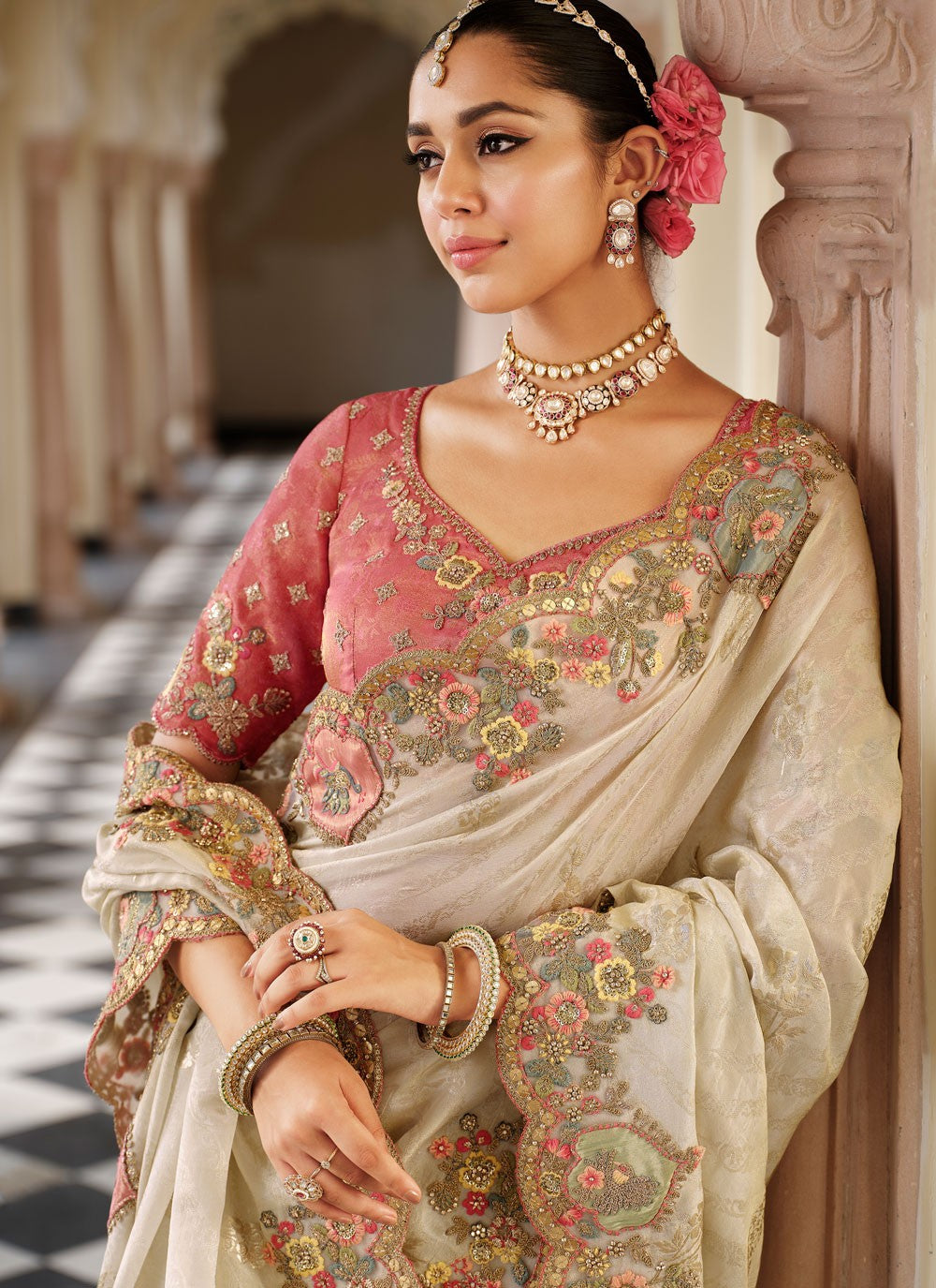 Cream Jacquard Silk Traditional Saree Embroidered S19725