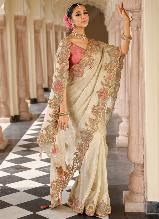 Cream Jacquard Silk Traditional Saree Embroidered S19725