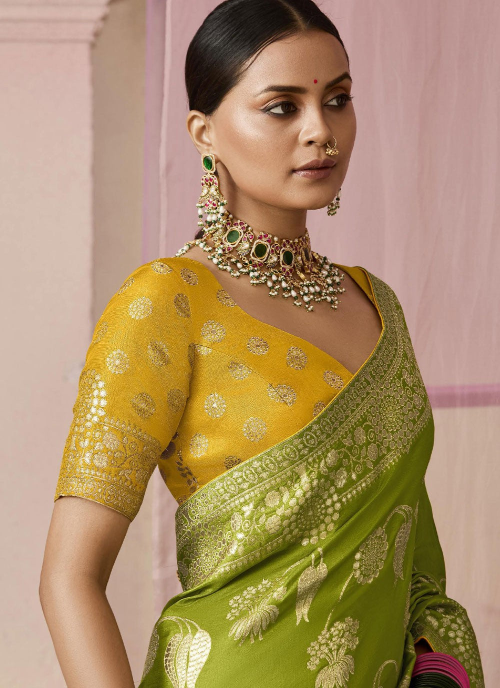 Contemporary Floral Printed Viscose Saree - S7804