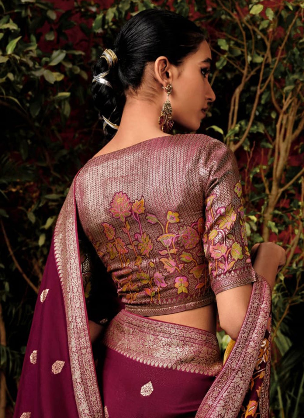 Classic Weaving Zari Silk, Viscose Saree - S4970