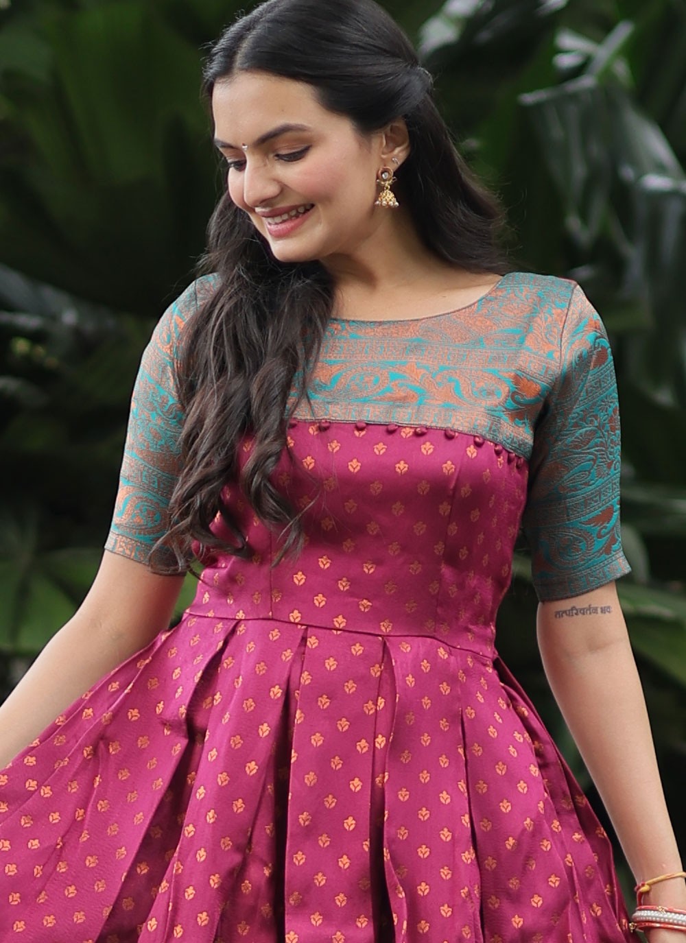 Banarasi Jacquard Gown - G1255