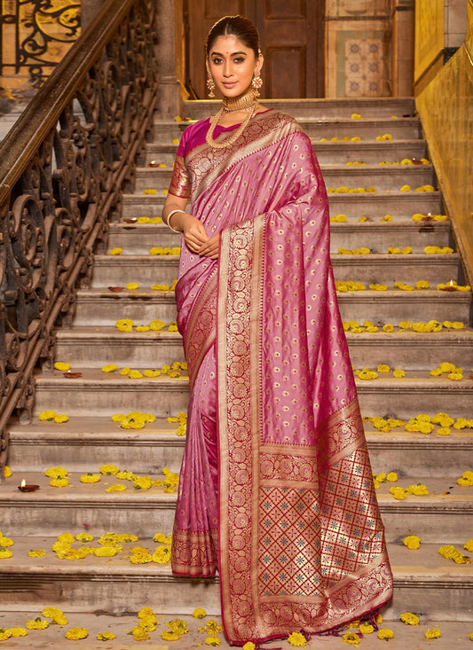 Magenta Banarasi Silk Contemporary Saree Weaving Zari S18759