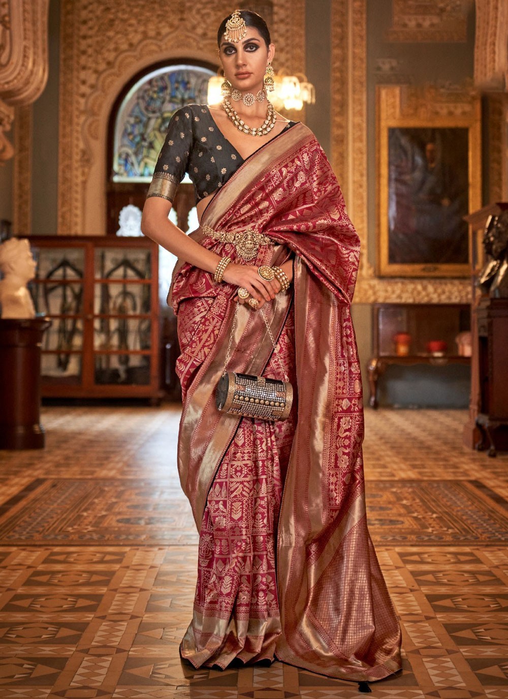Classic Weaving Zari Banarasi Silk Saree - S4035