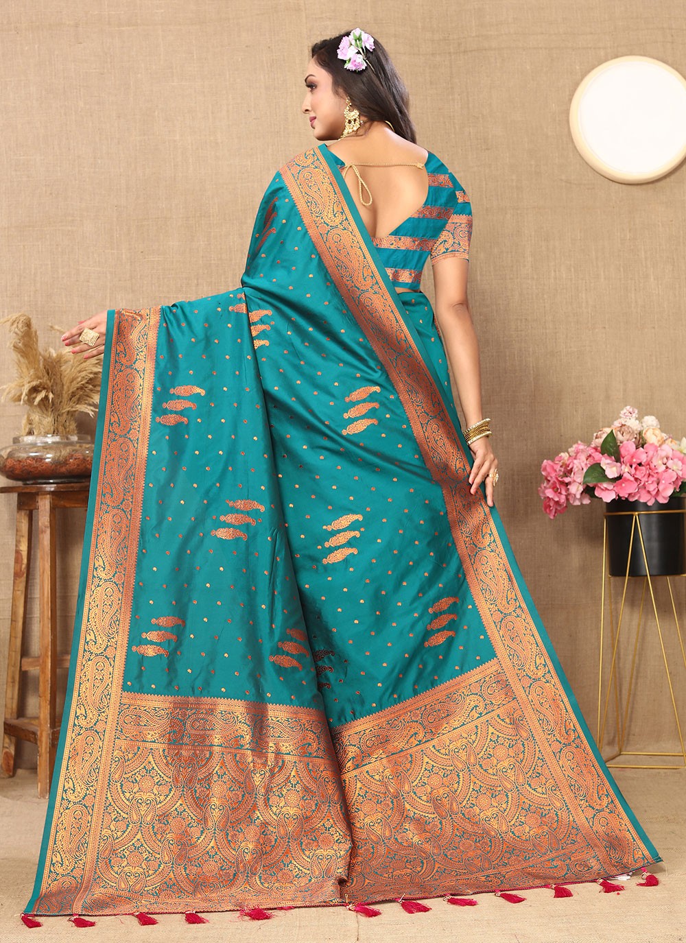 Classic Weaving Zari Silk Saree - S5472