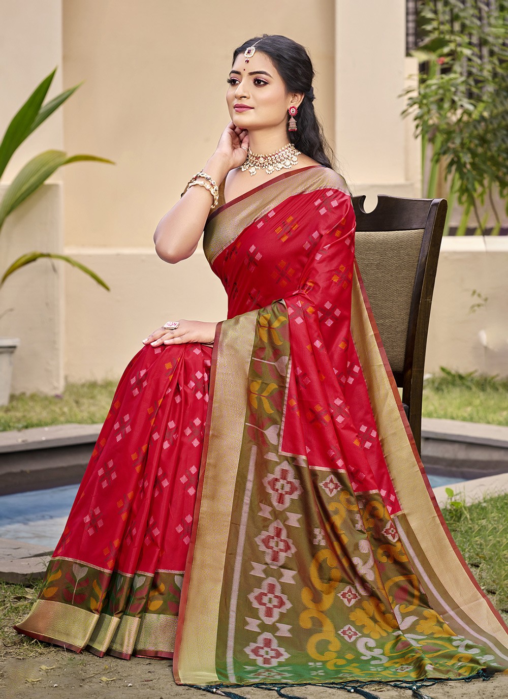 Contemporary Weaving Zari Red Silk Saree S12937