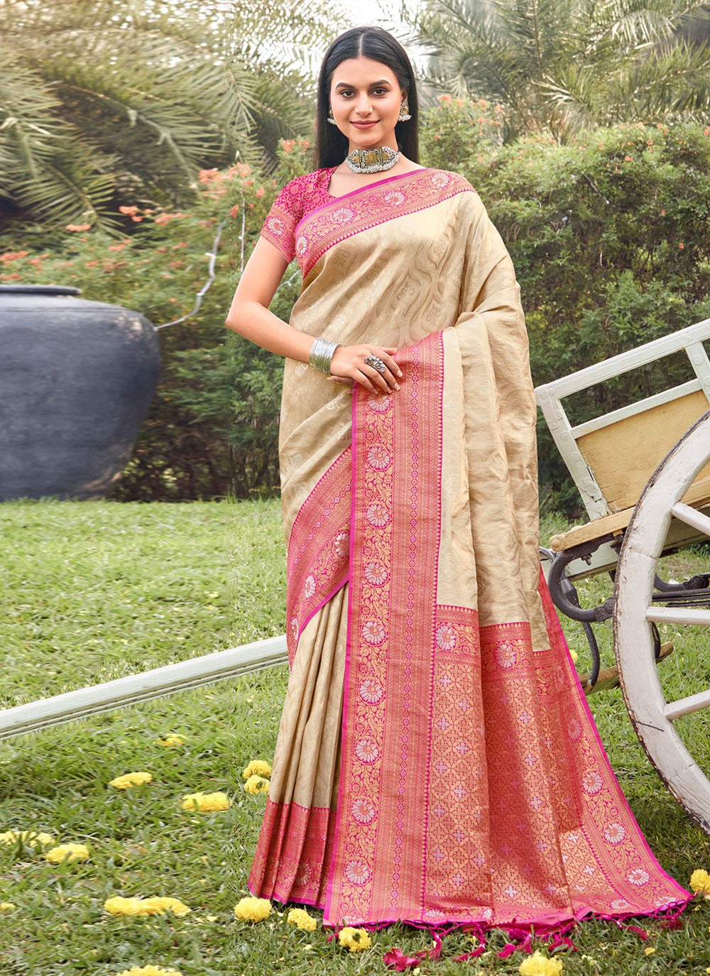 Traditional Weaving Zari Banarasi Silk Saree - S4630