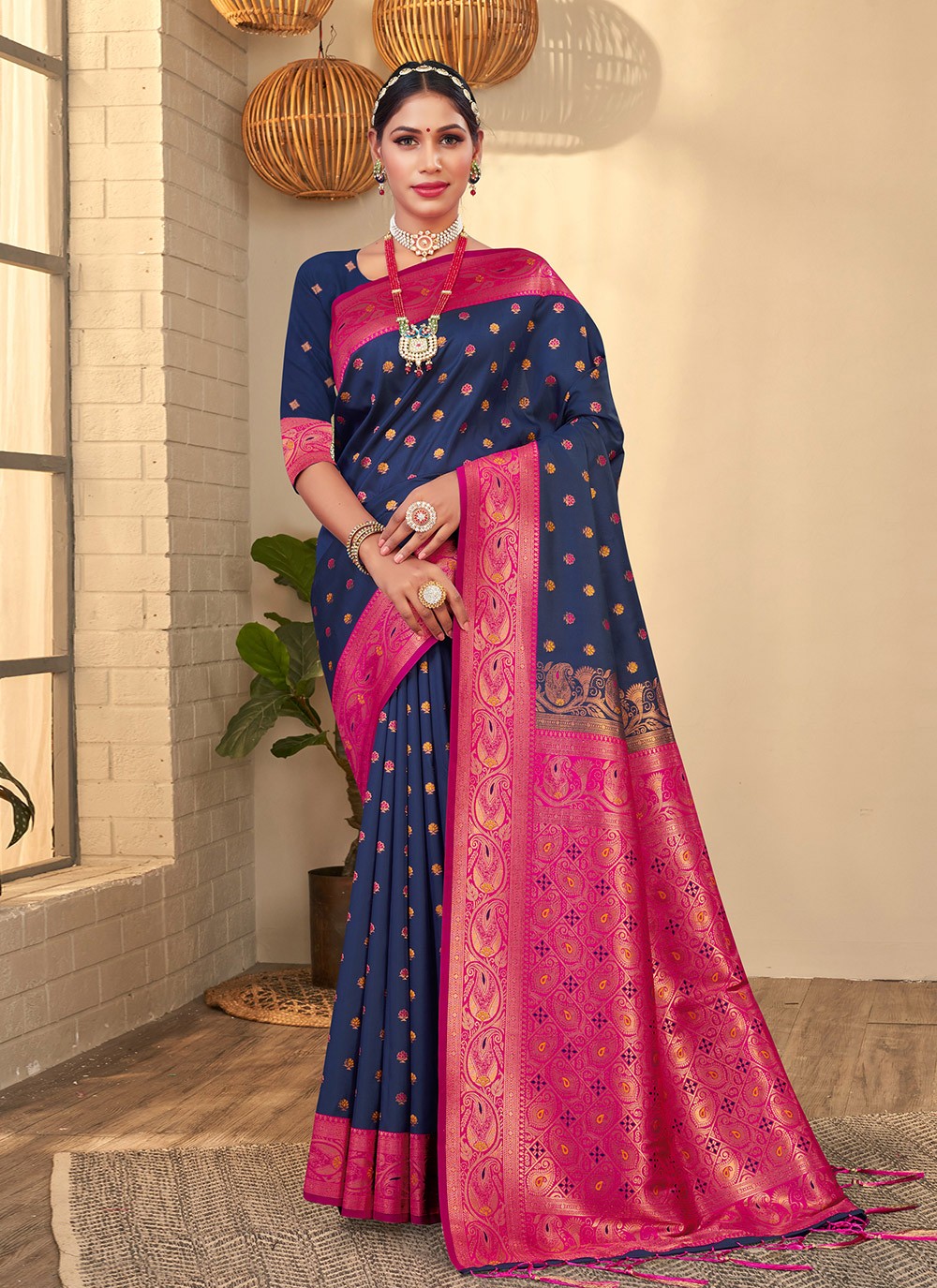 Traditional Weaving Zari Banarasi Silk Saree - S3535