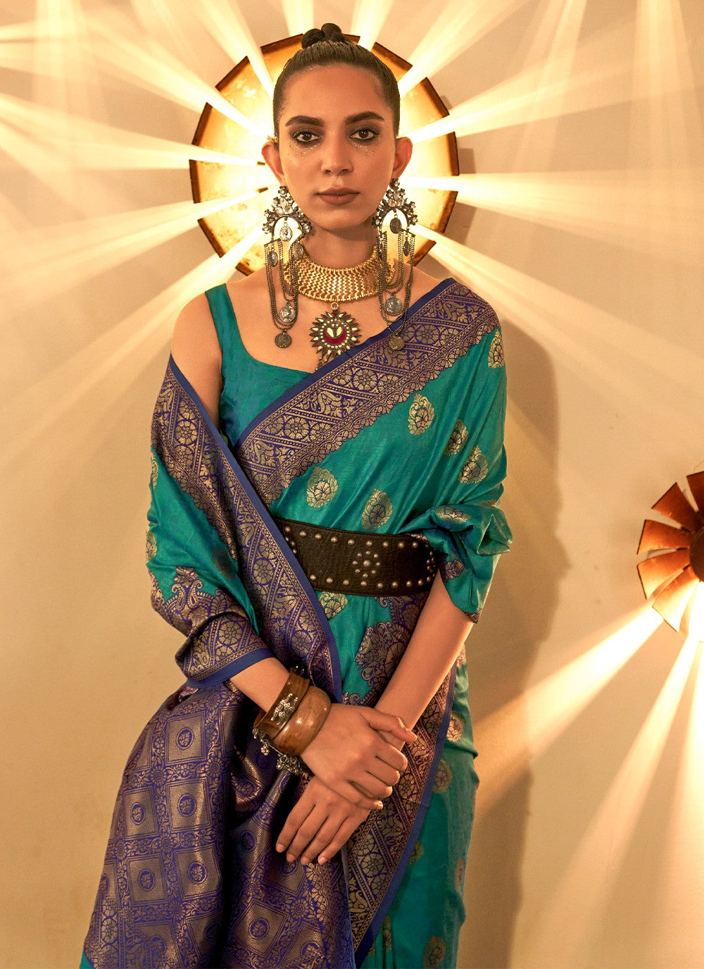 Classic Weaving Zari Silk Saree - S3178