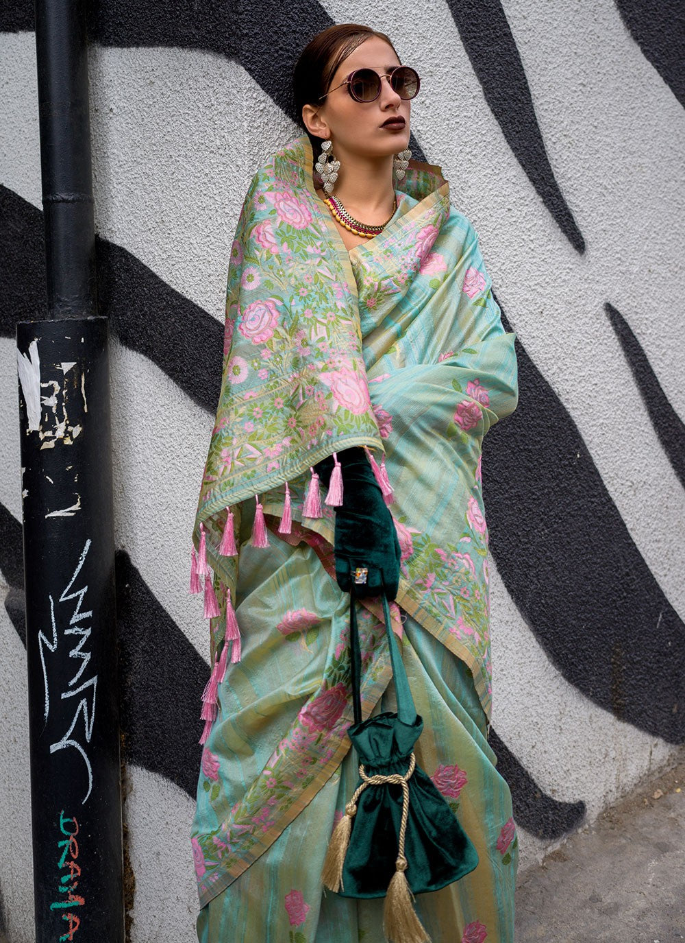Trendy Weaving Zari Silk Saree - S4764
