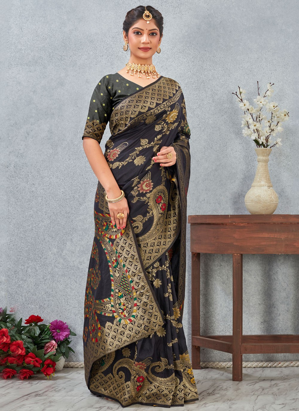 Black Banarasi Silk Contemporary Saree Weaving Zari S20128
