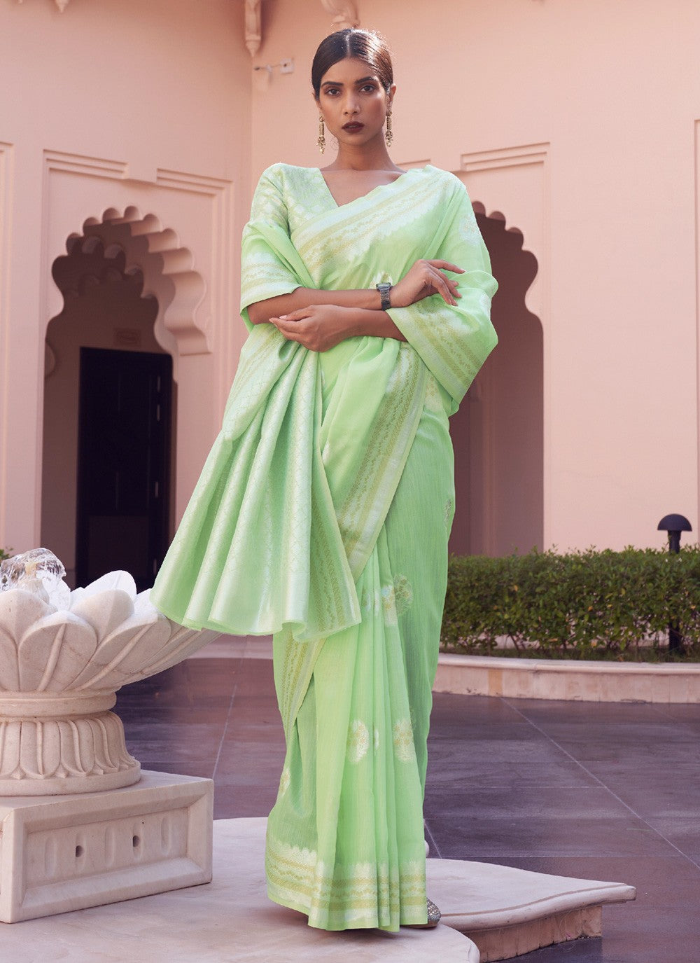 Trendy Weaving Zari Linen Saree - S3501