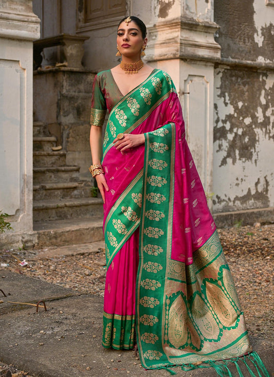 Weaving Zari Banarasi Silk Green Saree S14252