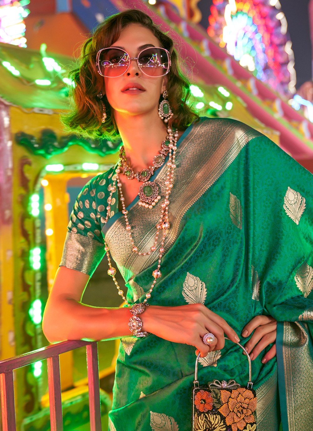 Trendy Weaving Zari Handloom Silk Saree - S5265