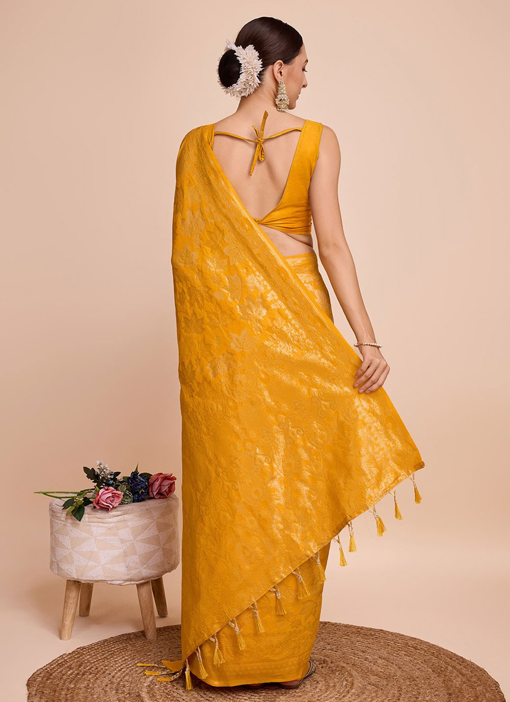 Classic Weaving Zari Handloom Silk Saree - S6852