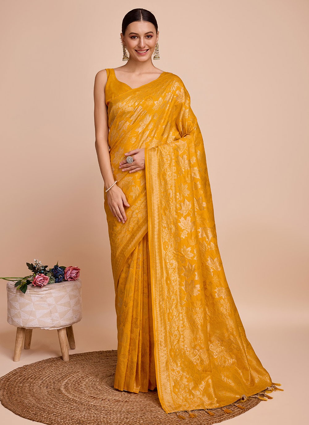 Classic Weaving Zari Handloom Silk Saree - S6852