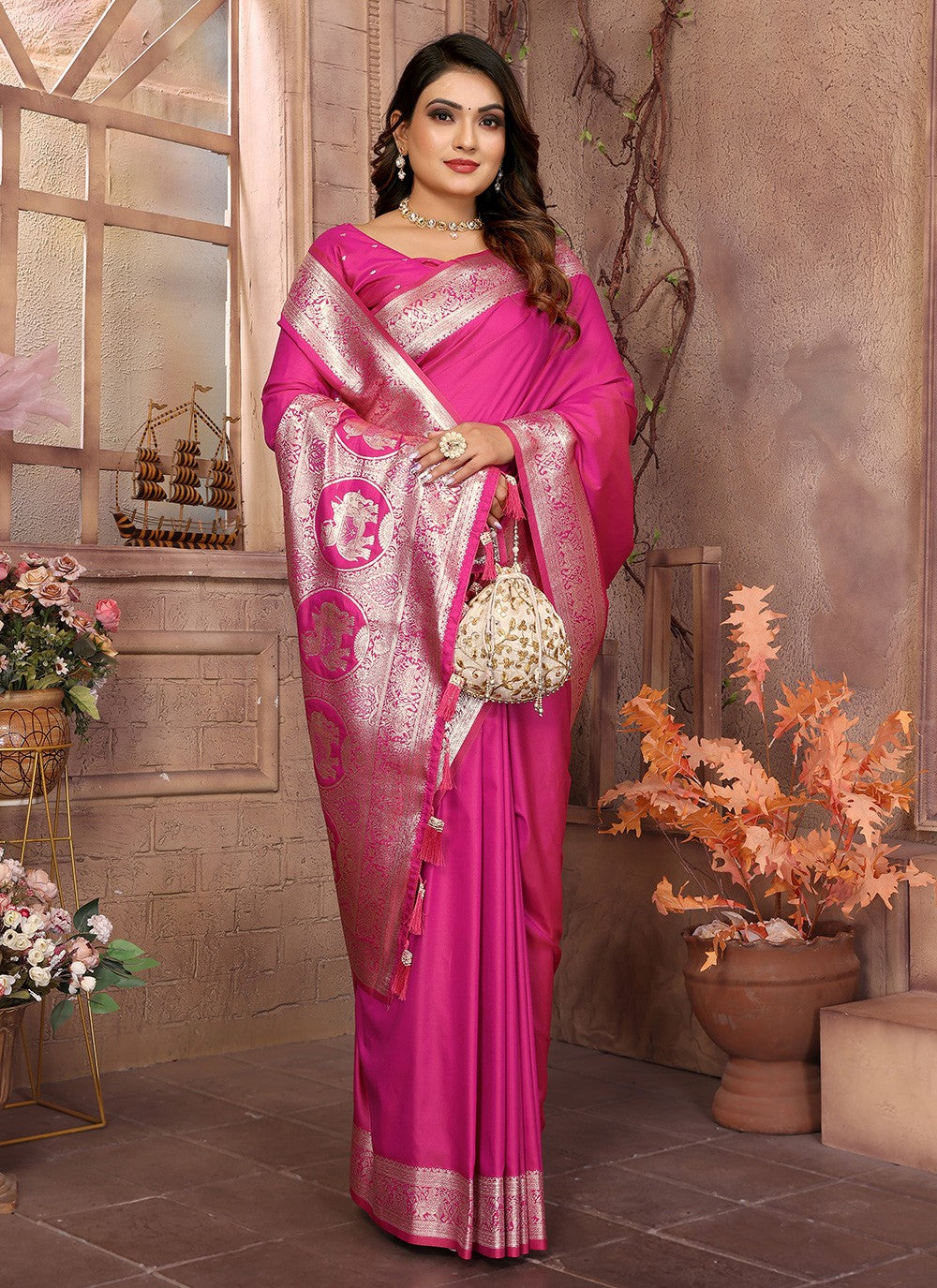Hot Pink Banarasi Silk Contemporary Saree Jacquard Work, Weaving Zari S17849