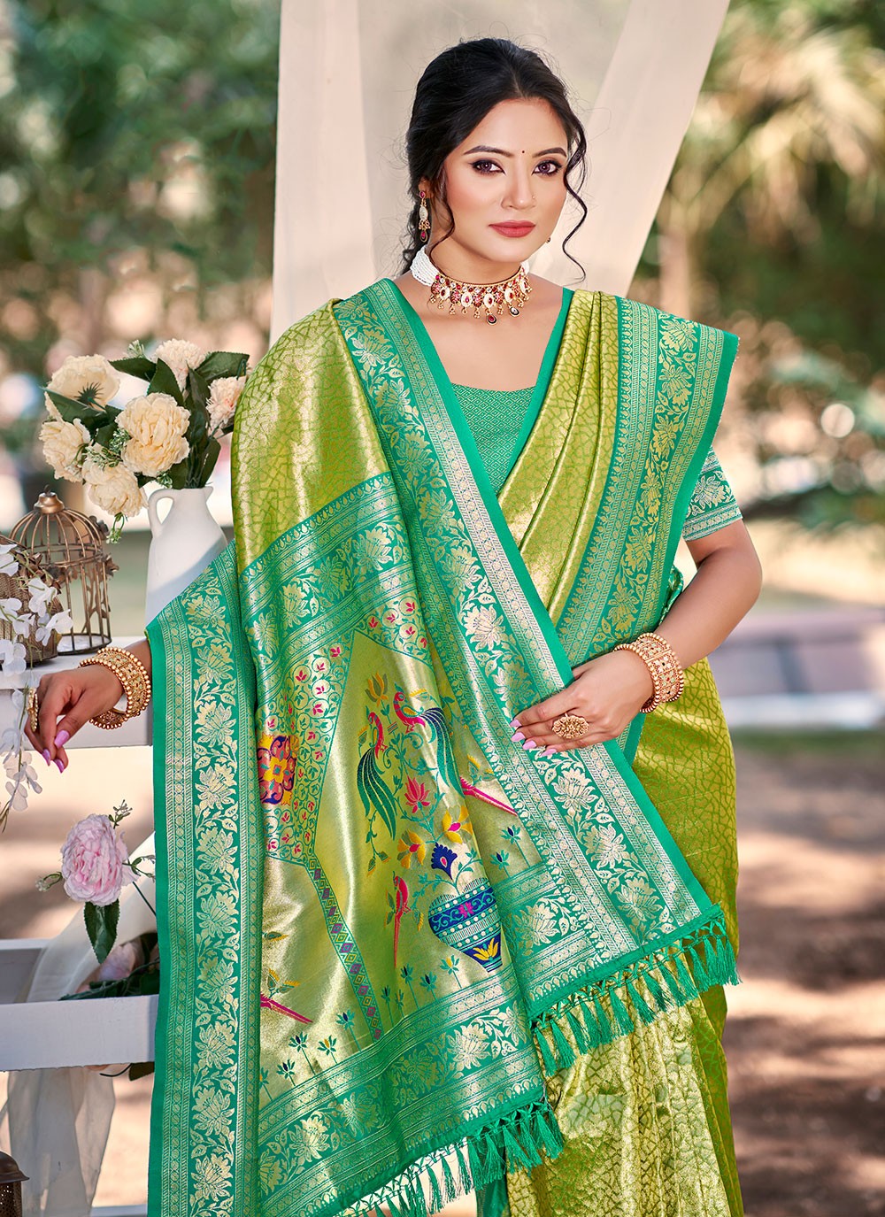 Green Kanjivaram Silk Contemporary Saree Weaving Zari S17778