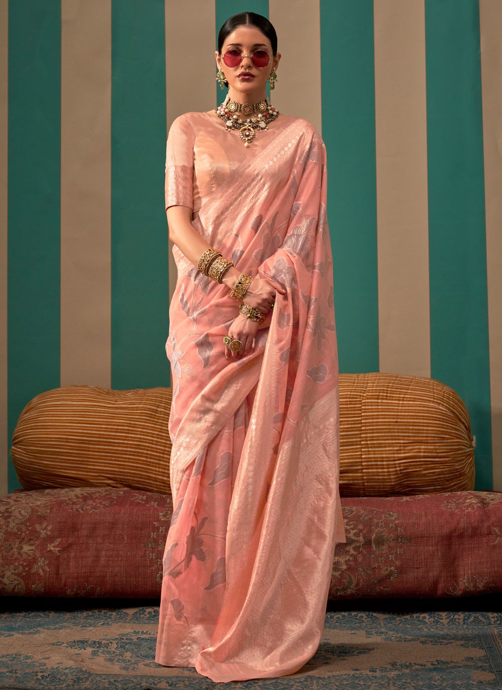 Classic Floral Printed Linen Saree - S7118