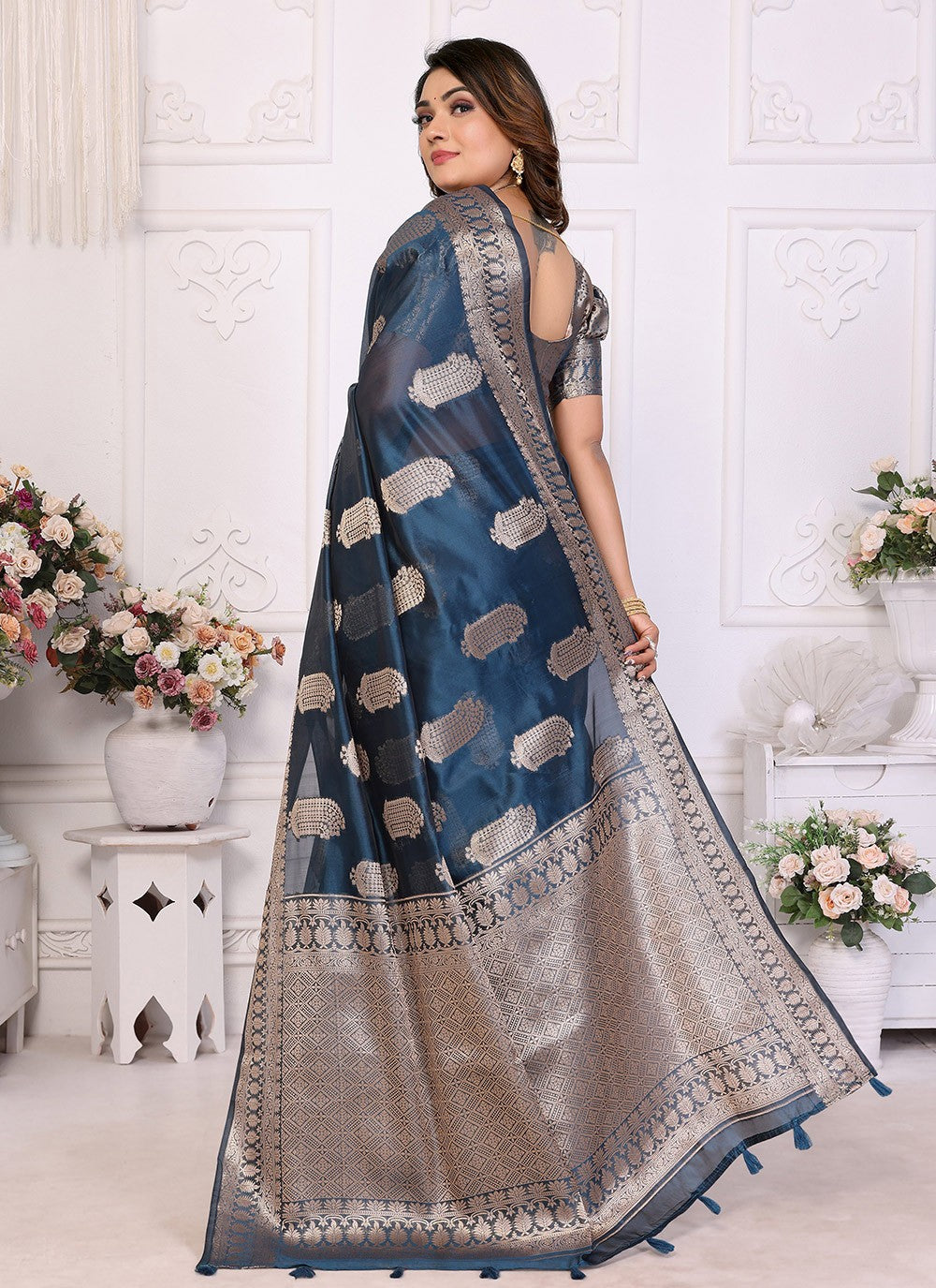 Weaving Zari Silk Morpeach Saree S14352