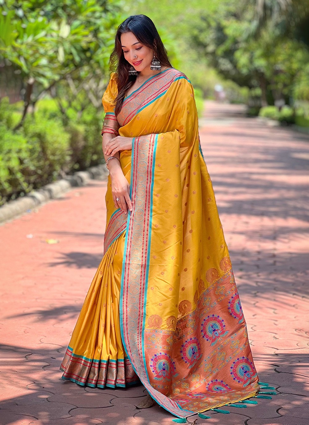 Traditional Weaving Zari Paithni, Silk Saree - S8590