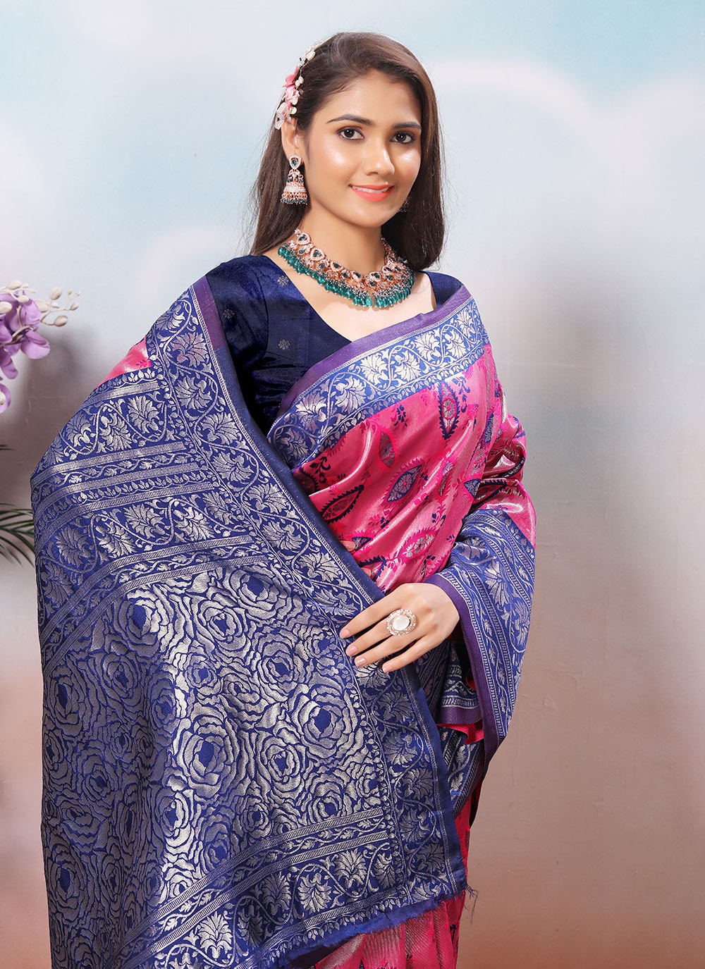 Weaving Zari Silk Pink Classic Saree S15385