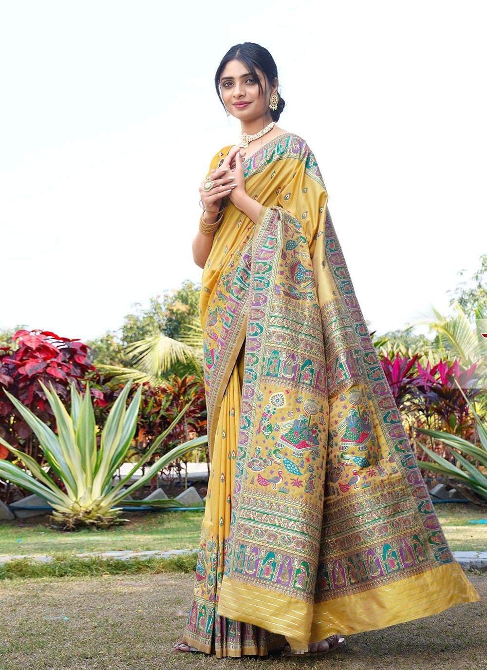 Traditional Weaving Zari Pure Silk Saree - S8496