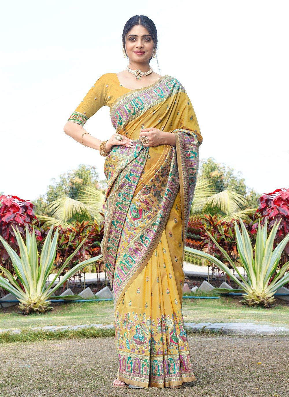 Traditional Weaving Zari Pure Silk Saree - S8496