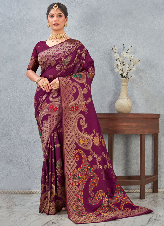 Purple Banarasi Silk Classic Saree Weaving Zari S20123