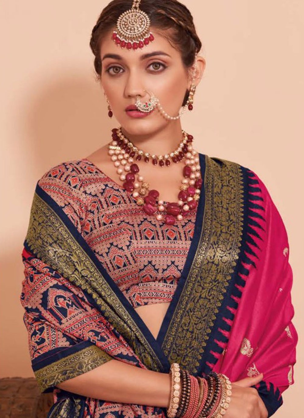 Traditional Weaving Zari Hot Pink Silk Saree S12799