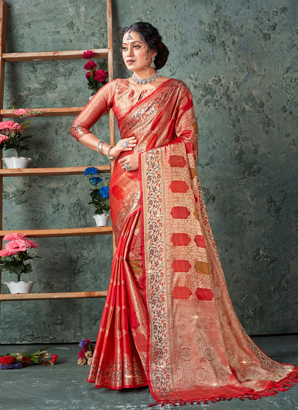 Classic Weaving Zari Organza Saree - S2985