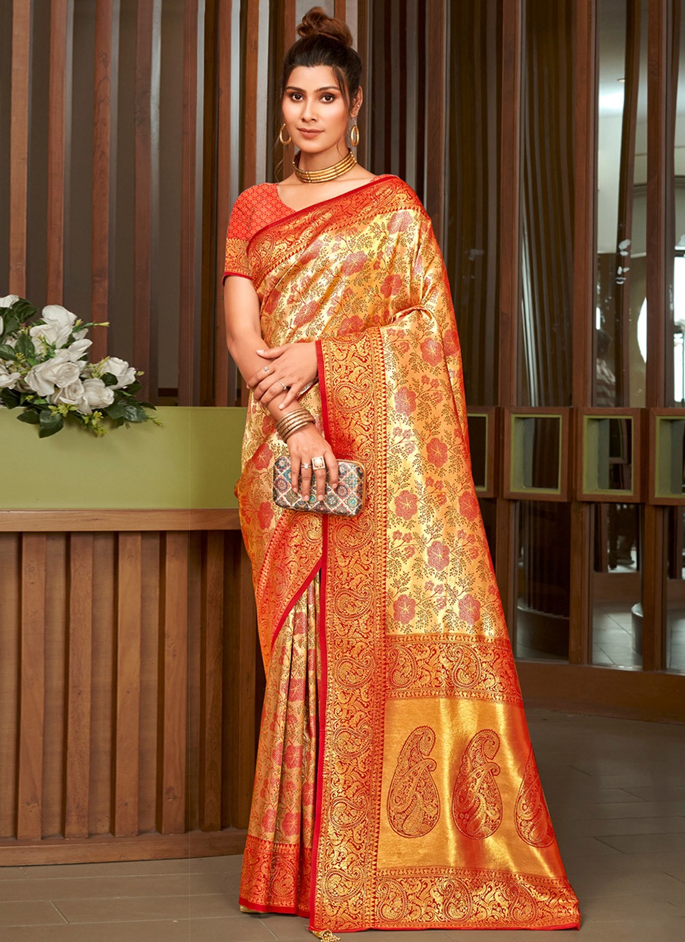 Traditional Weaving Zari Silk Saree - S6830