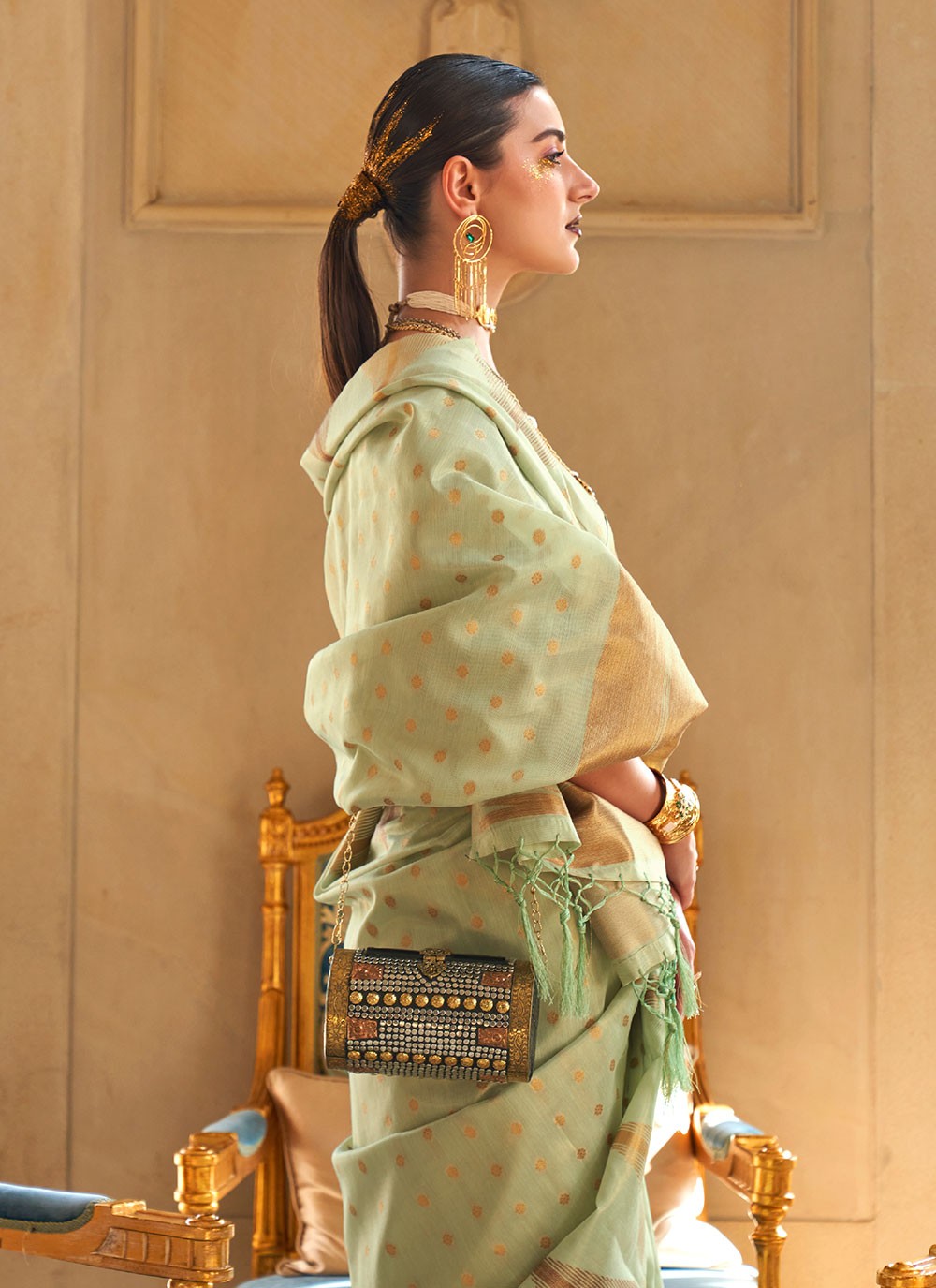 Contemporary Weaving Zari Handloom Silk, Tissue Saree - S2423