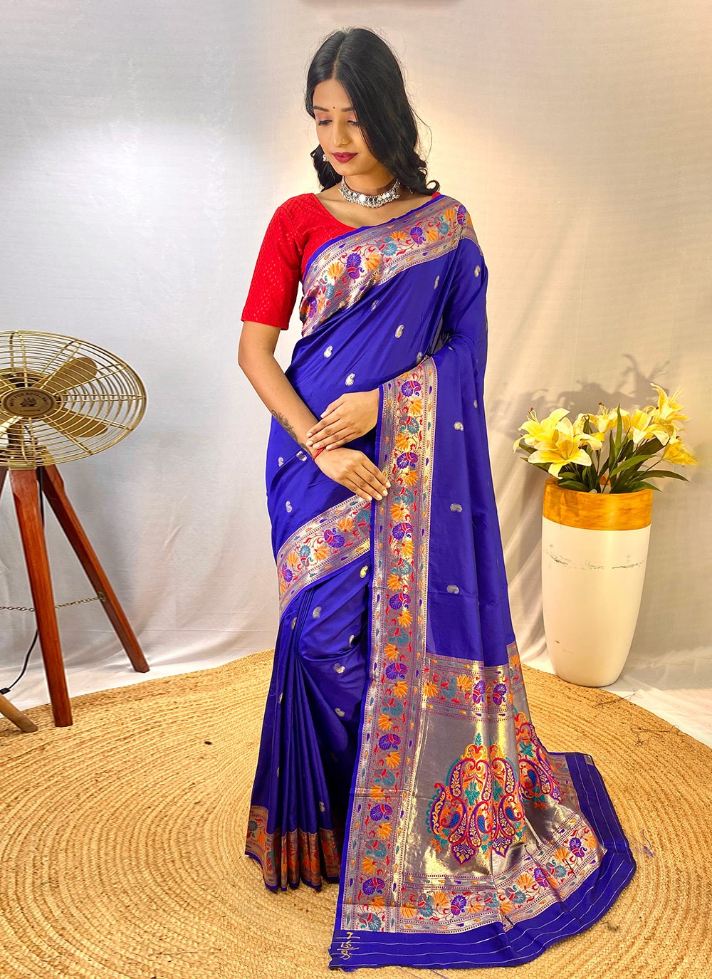 Traditional Weaving Zari Silk Saree - S8423