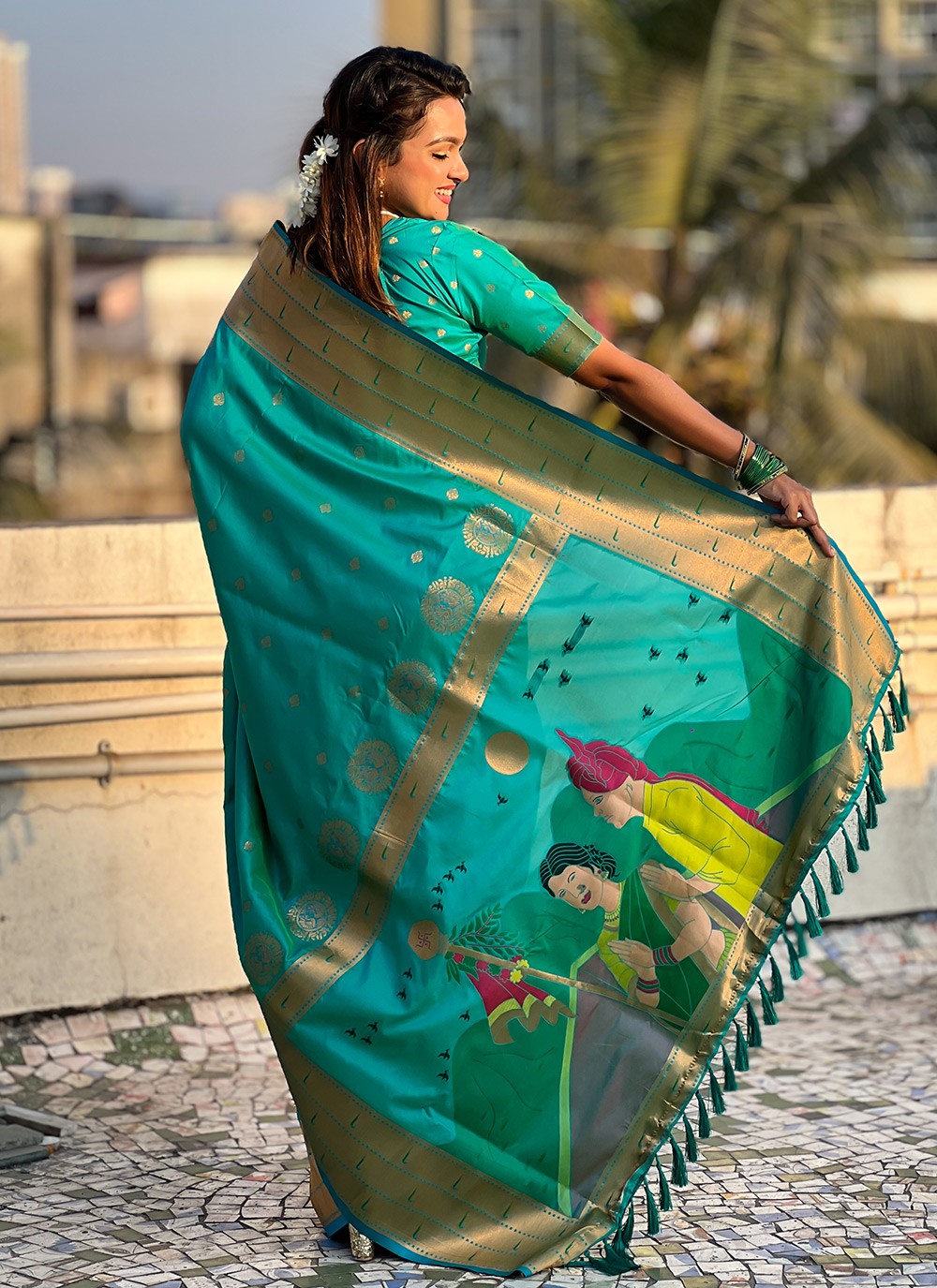 Contemporary Weaving Zari Sea Green Silk Saree S13560