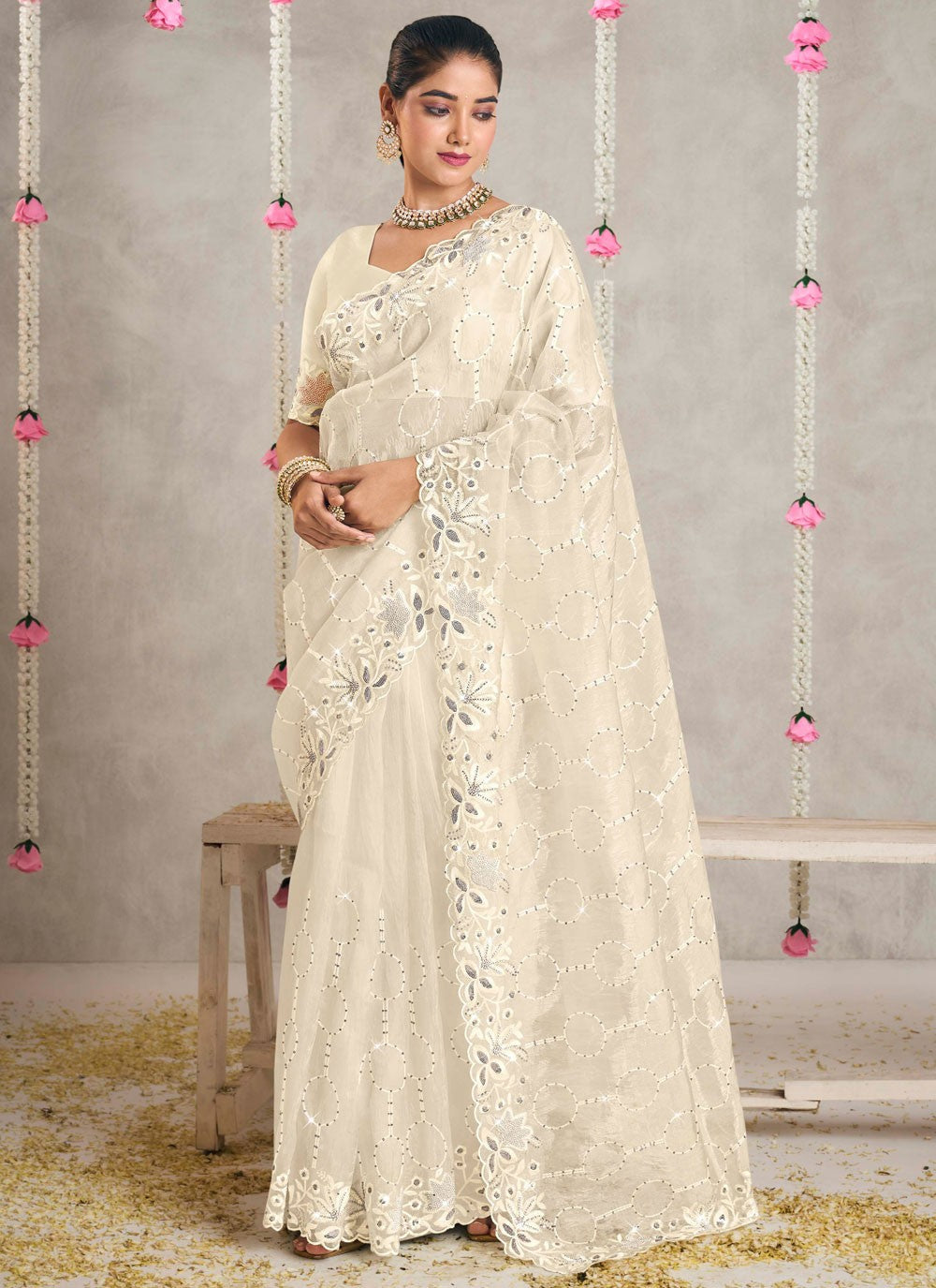 Trendy Saree Weaving Zari Cream Silk Saree S12741