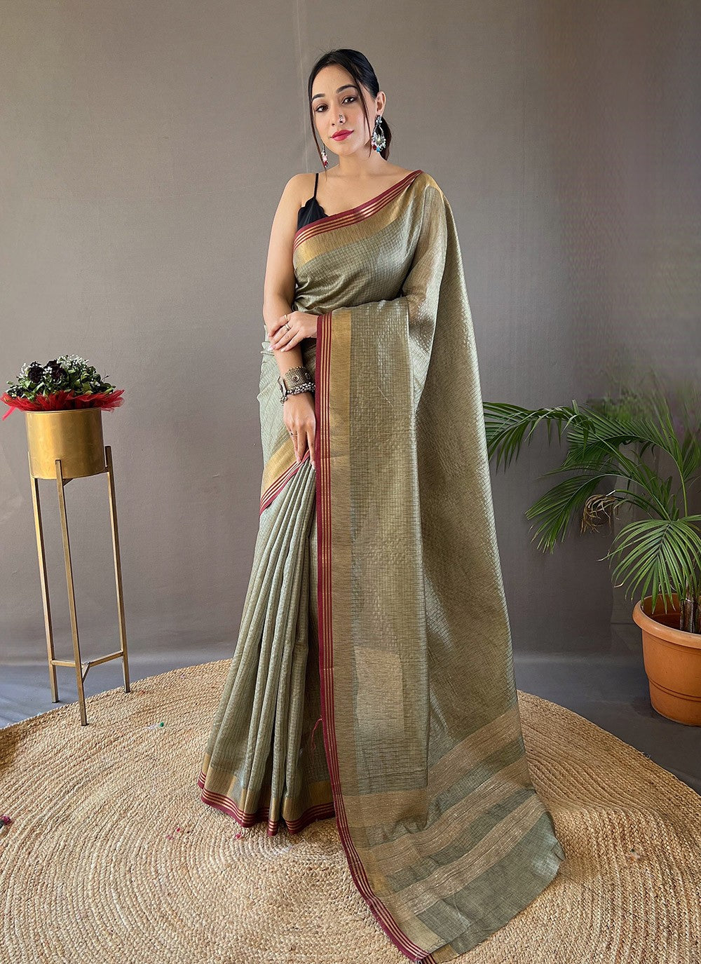 Traditional Weaving Zari Silk Saree - S5919