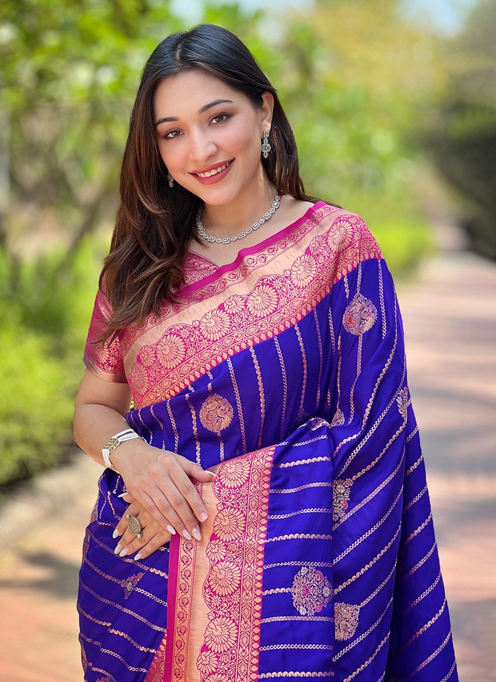 Traditional Weaving Zari Silk Saree - S8375