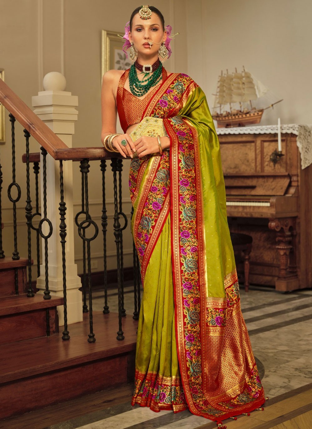 Border Work, Jacquard Work, Meenakari, Weaving Zari Silk Saree - S11736