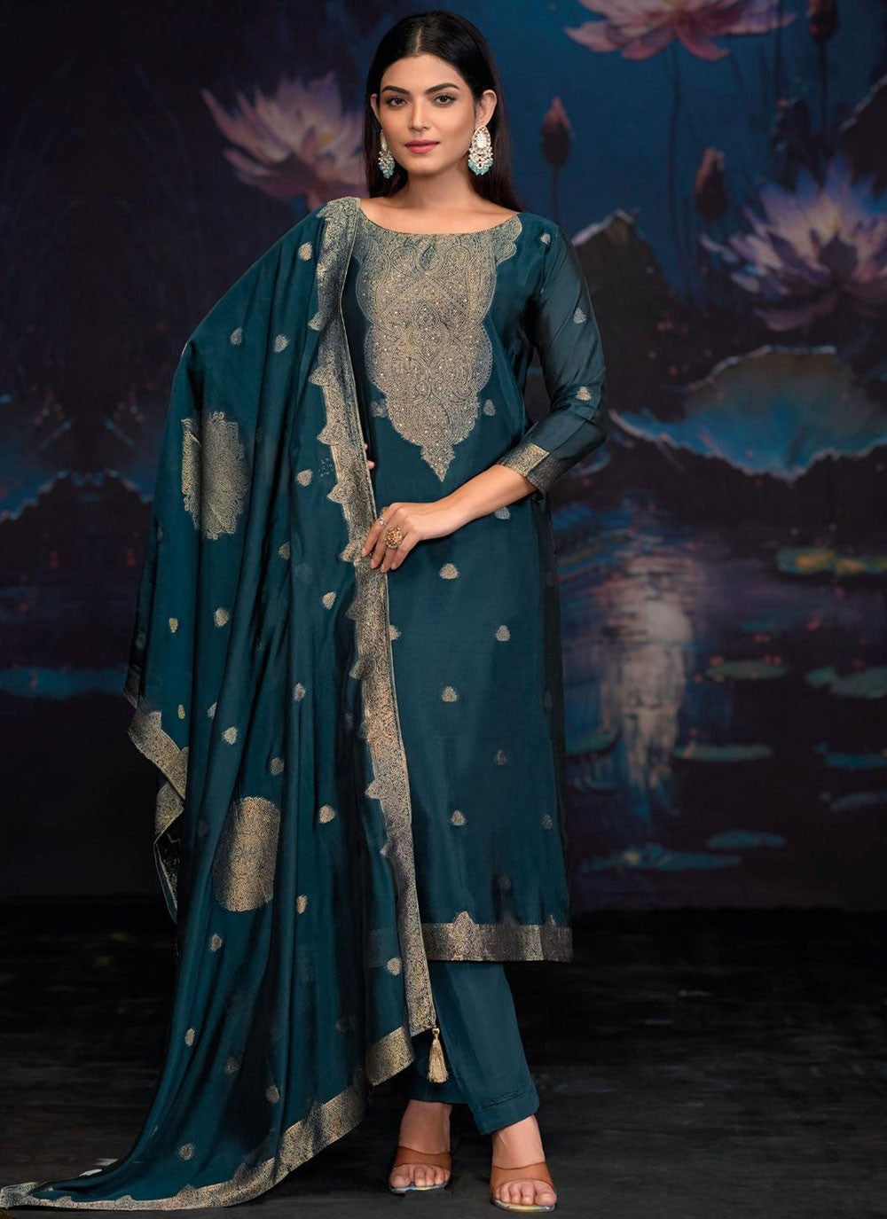 Weaving Zari Silk Green Pant Style Suit T6575