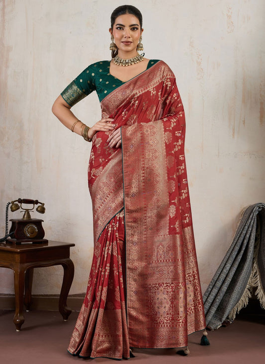 Maroon Silk Trendy Saree Weaving Zari S19976
