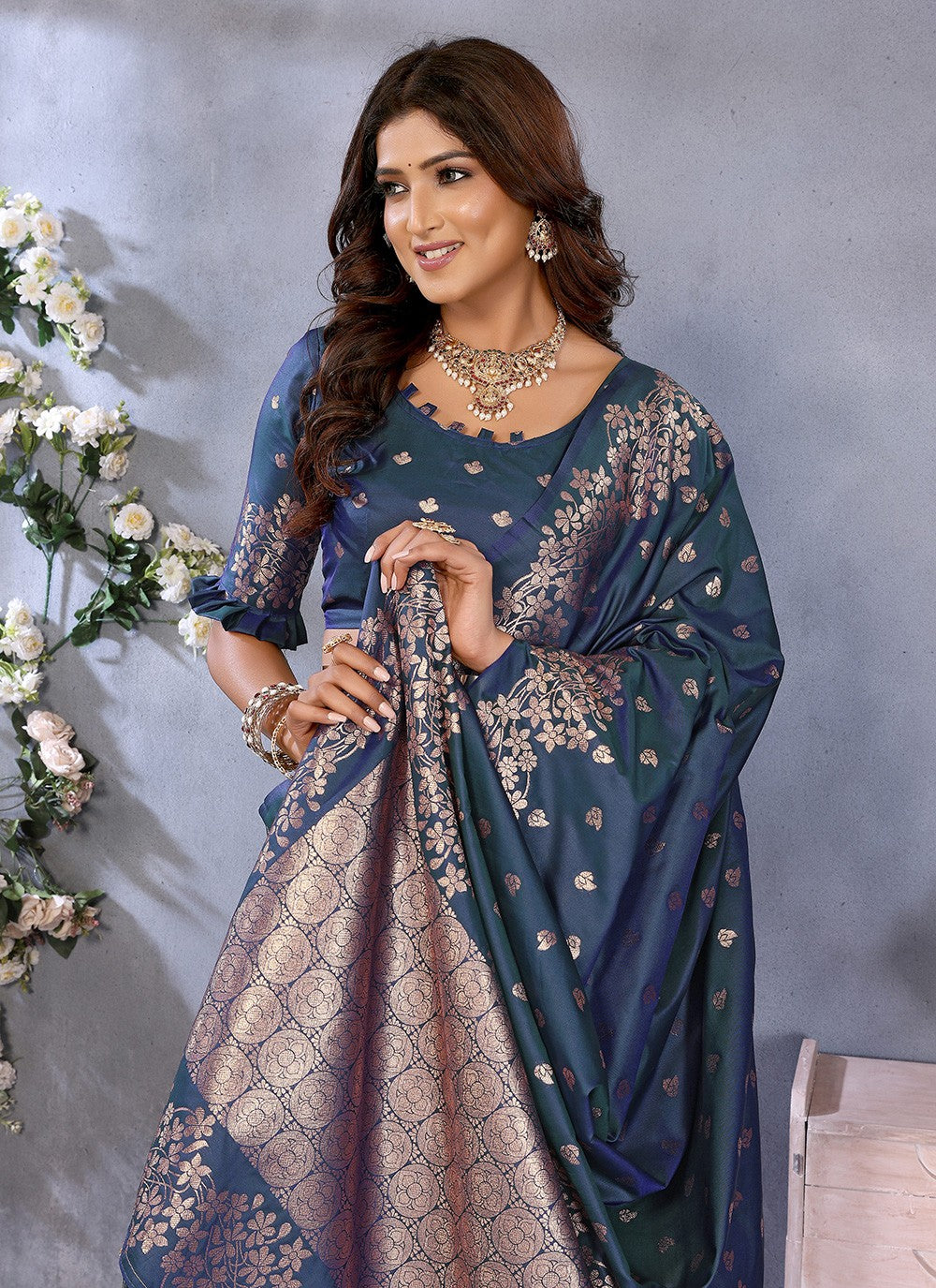 Teal Banarasi Silk Contemporary Saree Jacquard Work, Weaving Zari S16644