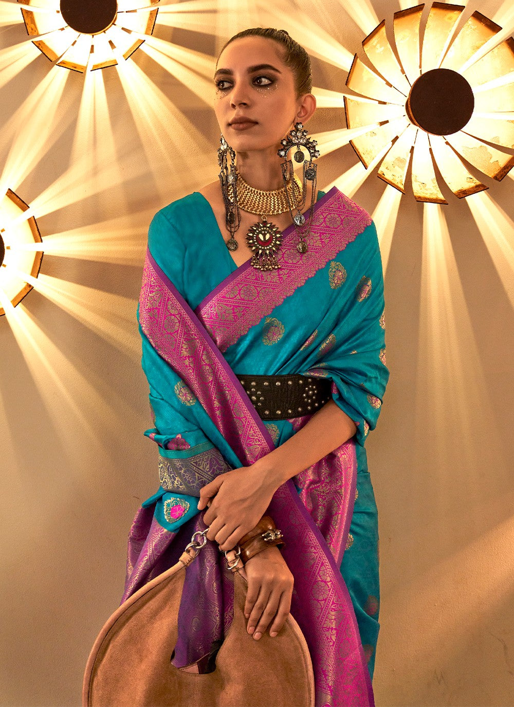 Classic Weaving Zari Silk Saree - S3178