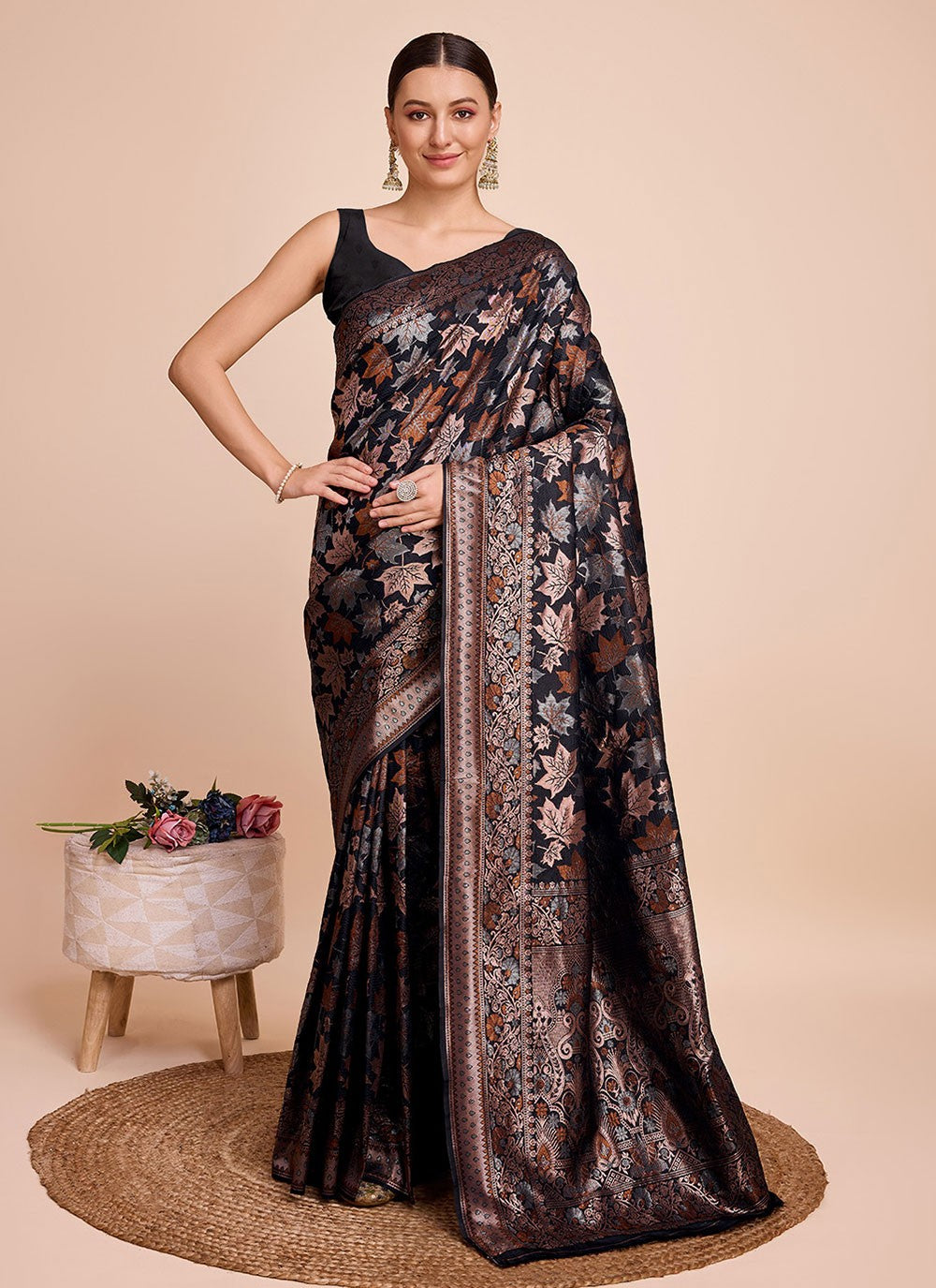 Classic Weaving Zari Handloom Silk Saree - S6852