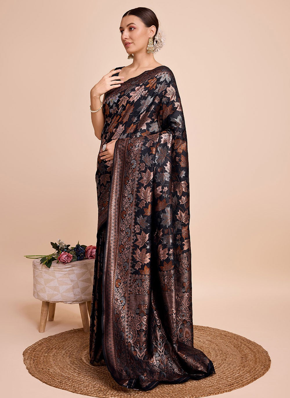 Classic Weaving Zari Handloom Silk Saree - S6852